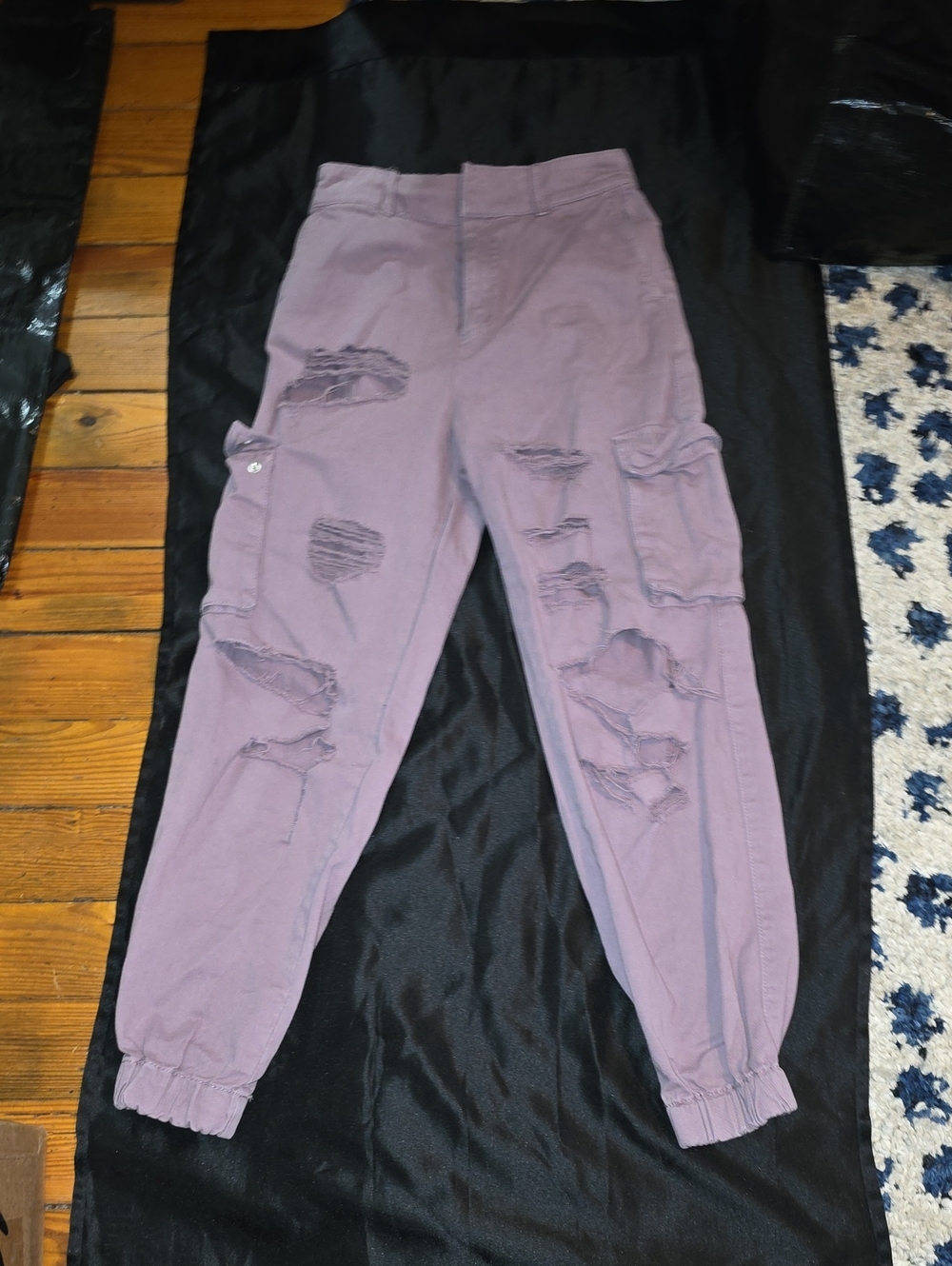 Forever 21 Ripped Cargo Jogger Jeans - Lavender